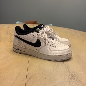 Youth Nike Air Force 1 07 GS Size 5Y 'Swooshfetti' DC9189-100  , Sz 6.5-7 Womens